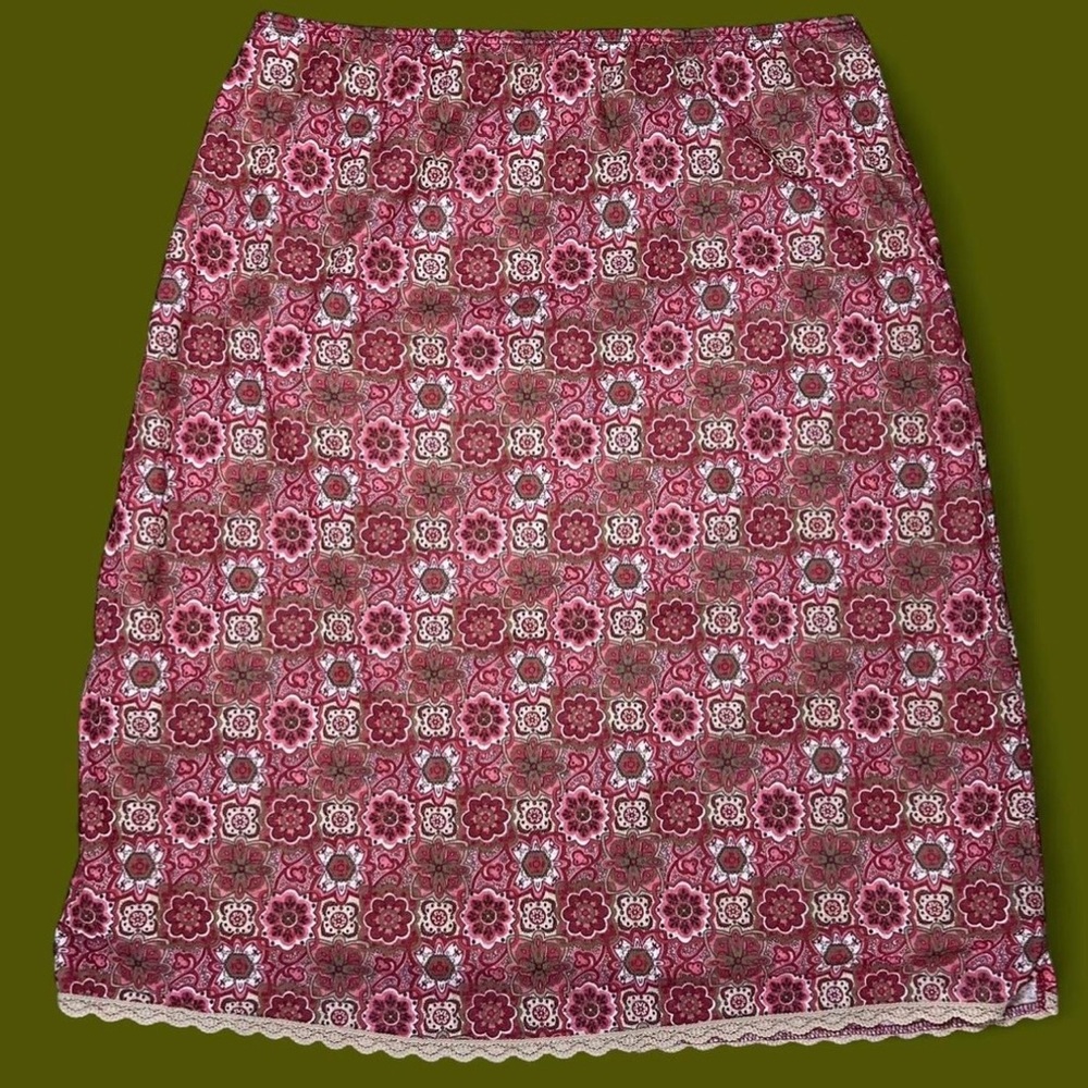Y2K Vintage Pink Floral Medallion Print Slip Skirt With Lace Detail